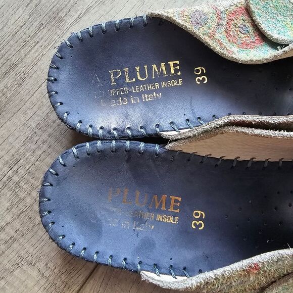 La Plume Jen Leather Suede pastel flowers slides Sandals floral casual 8.5 - Picture 10 of 11